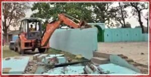 Shravasti Bulldozer Action : अवैध अतिक्रमण पर सख्त कार्रवाई