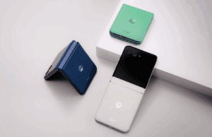 Motorola razr 60 phone images