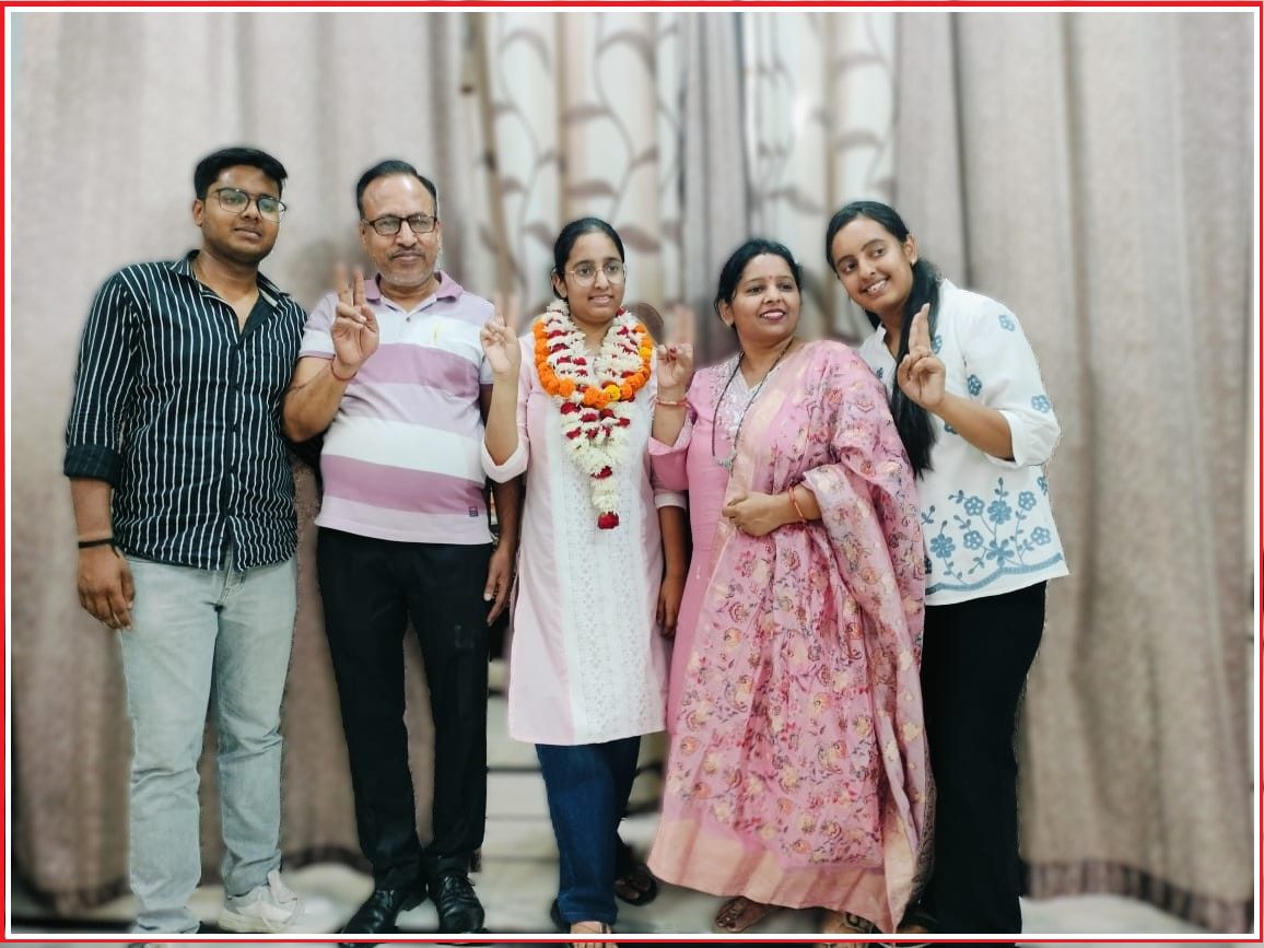 YASHIKA GOYAL ने हरियाणा बोर्ड में 12वीं की परीक्षा में दूसरा स्थान हासिल किया