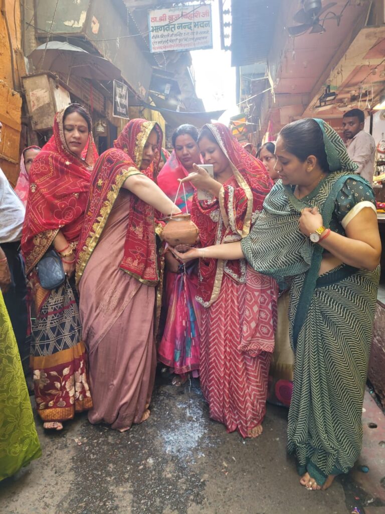 Banke Bihari Corridor-बांके बिहारी जी से न्याय की गुहार