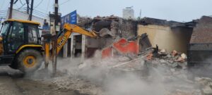 Bulldozer Action in Sambhal-अतिक्रमणकारियों की सांसें उखड़ीं!