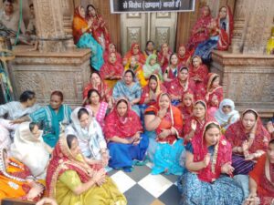 “Banke Bihari Corridor-कॉरिडोर का भजन के जरिये विरोध