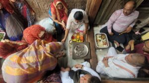 Banke Bihari Corridor का विरोध