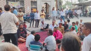 Vandan Yojana Dispute: संभल में मेला भूमि पर जेसीबी चढ़ा