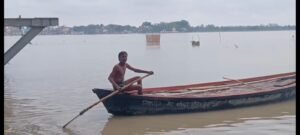 Sambhal News: उफान पर गंगा नदी, 42 गांवों में अलर्ट जारी