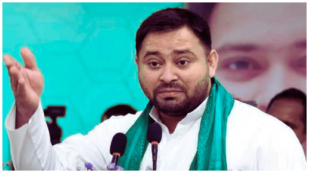 Tejashwi Yadav Accident News: Tejashwi Yadav के काफिले में घुसा अनियंत्रित ट्रक, कई घायल !