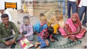 Pilibhit News-पीलीभीत में जमीन के लिए तहसील मे परिवार के साथ भूख हड़ताल पर बैठी महिला