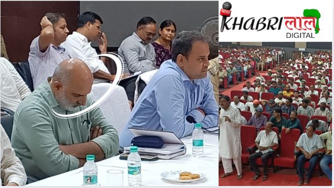 CMO Sleep in Meeting-मुरादाबाद में शांति समिति की थी बैठक