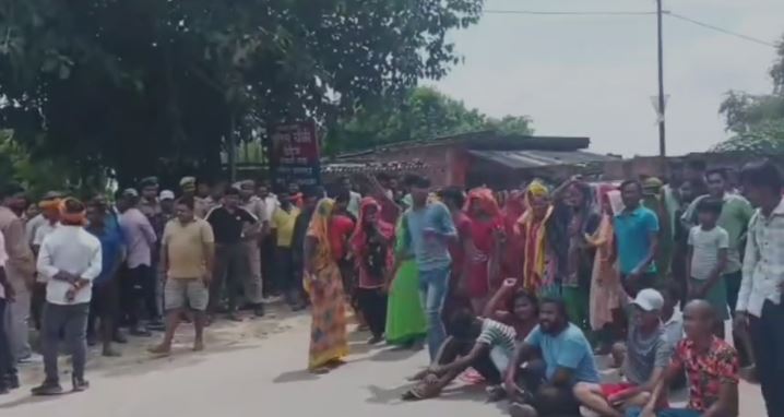 Prayagraj Accident: हाइड्रा ने एक शख्स को कुचला