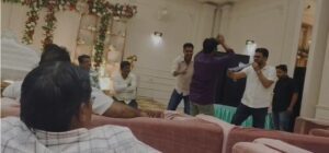 EO Surendra Pratap Singh का 'माइकल जैक्सन' स्टाइल नागिन डांस viral video