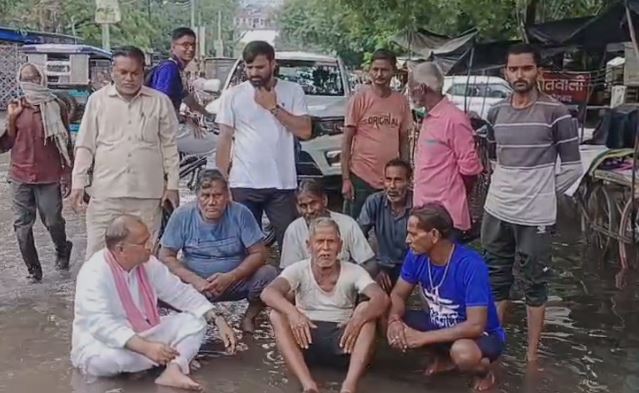 Shikohabad Waterlogging Protest