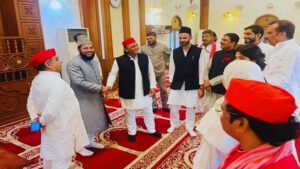 Akhilesh Yadav Masjid Meeting.