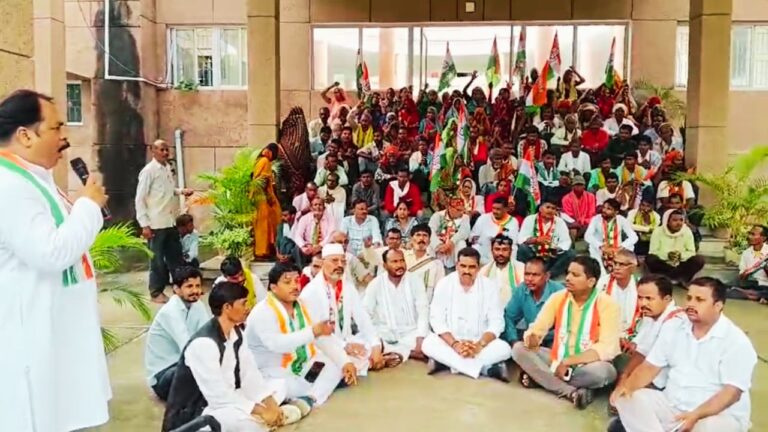 Sonbhadra News : Injustice against Tribals Congress fight for the land rights of tribals