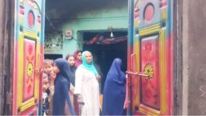 Bijnor sensational murder case Brutal murder in Najibabad husband slits wife neck with a knife