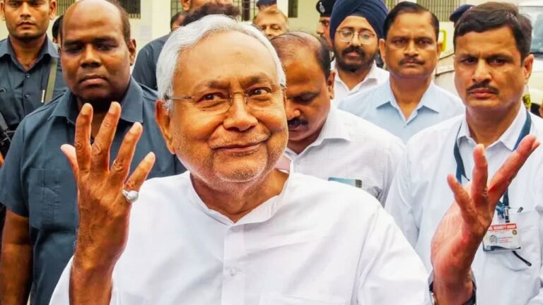 Nitish electoral masterstroke Gift of honorarium to Asha-Mamta workers