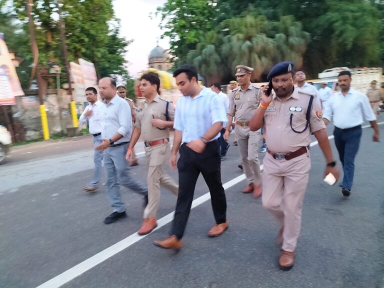 Moharram Inspection में डीएम-एसपी का दौरा,