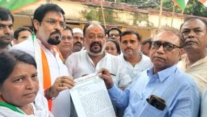 Banda News: बांदा में UP सरकार के एक फैसले पर मच गया बवाल !