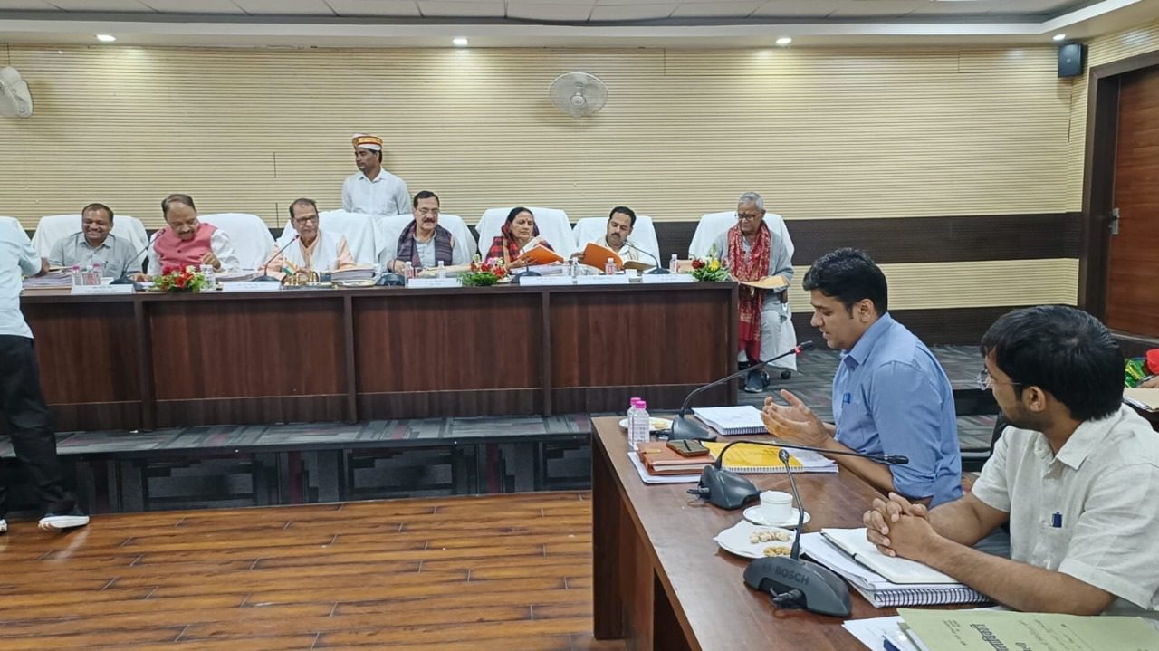 Privilege Committee की तूफानी सैर