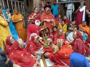 Banke Bihari Corridor Protest- तुलसी पूजन से विरोध