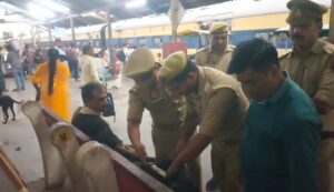 Kanwar Yatra Shravan Maas: संभल रेलवे स्टेशन पर सख्त चेकिंग