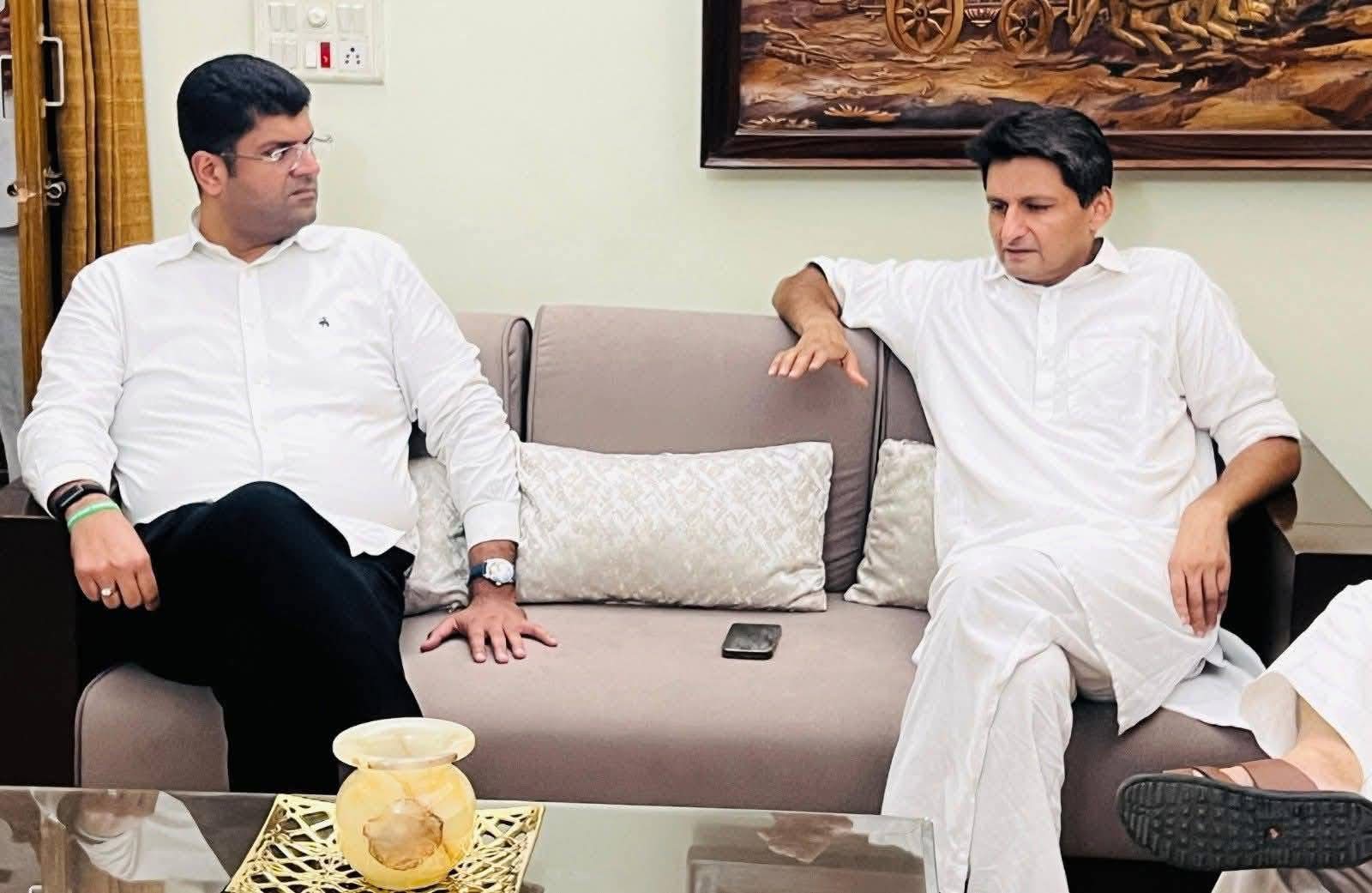 Dushyant Chautala Met Deepender Hooda.