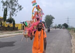 Kawad Yatra-दुबई से आया शिव भक्त