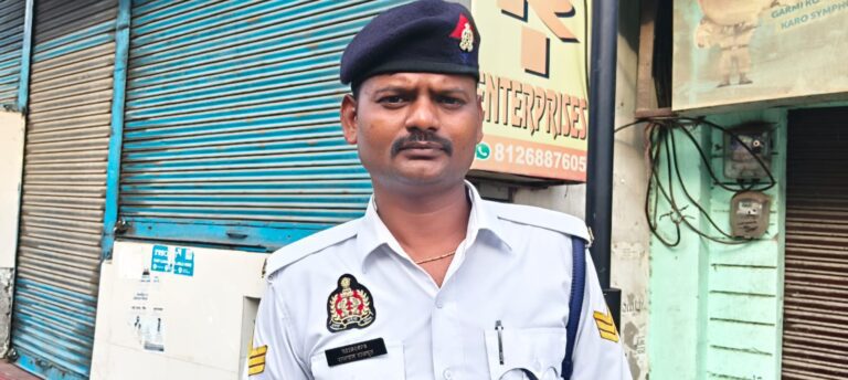 Traffic Police saved life-मुरादाबाद