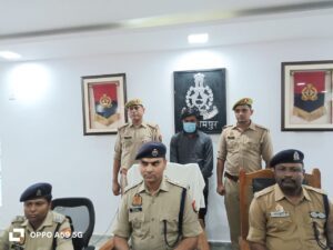 Balrampur News: बलरामपुर का Playboy धरा गया, लड़की पटाने के राज से उठा पर्दा !
