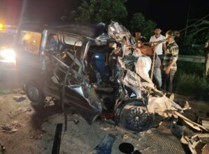 Mathura News: खून से रंगा यमुना एक्सप्रेस-वे , 6 की मौत, 19 घायल, मच गया कोहराम !