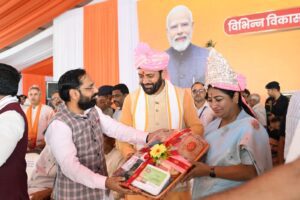 Thief In CM Saini Rally.