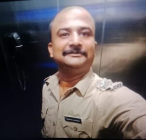 Mathura Fake DSP Arrested.