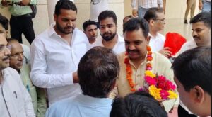 Moradabad सर्किट हाउस में मंत्री Asim Arun की मौजूदगी में घुसा सांप और फिर...