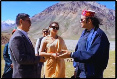 Kiren Rijiju Sing Song.