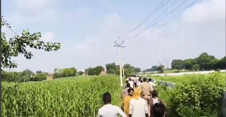 Firozabad Murder of 10-Year-Old Girl: खेत से मिला मासूम का शव