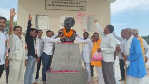 Kalan News: शाहजहांपुर के कलान में जश्न-ए-आज़ादी में लगे चार चांद