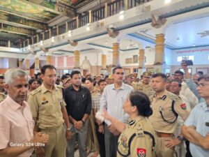 Mathura News: श्री कृष्ण जन्माष्टमी पर बदल जाएगी मथुरा नगरी, एडीजी ने दिए आवश्यक दिशा-निर्देश