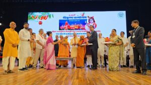 Mathura News: CM Yogi का ऐलान, गुलामी के प्रतीक को हटाएंगे