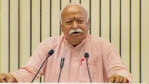 RSS प्रमुख Mohan Bhagwat ने भारत की महंगी शिक्षा, स्वास्थ्य सेवा की खोल दी पोल