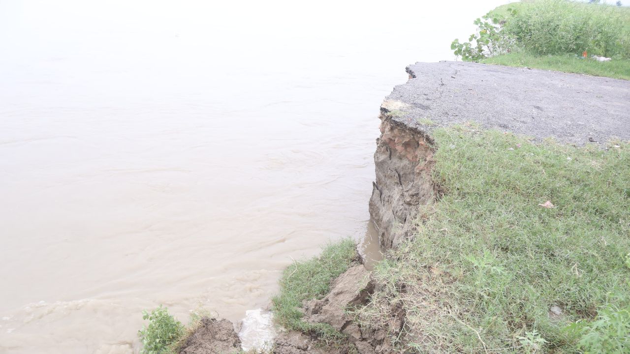 Sambhal Ganga Water Level