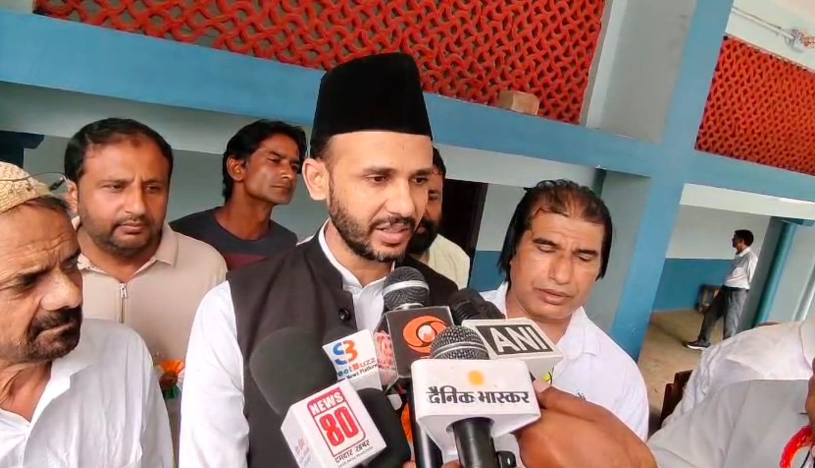 Sambhal News: सांसद जियाउर्रहमान बर्क BJP पर सीधा प्रहार