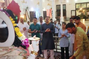 Sambhal के SP Krishna Kumar Bishnoi ने इतिहास रच दिया