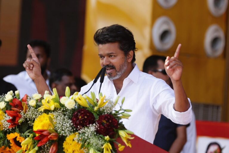 Thalapathy Vijay का Tamil Nadu में सियासी गदर, TVK के सम्मेलन ने DMK, AIADMK की उड़ाई नींद !