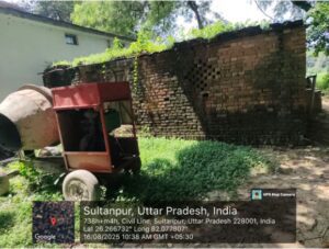 Village Dispute in Sultanpur: सपा प्रधान प्रसून मालवीय की दबंगई! 80 साल पुराने नलकूप का रास्ता गायब, किसान पानी को तरसे