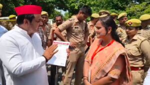 SP Workers Stopped in Sambhal