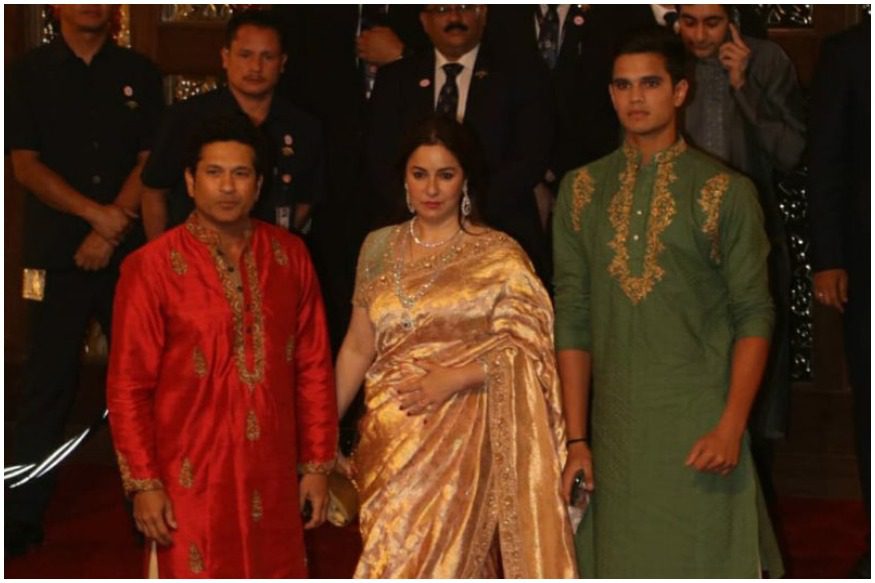 Sachin के बेटे Arjun Tendulkar की मंगेतर Sania Chandok कौन हैं ? डिटेल में जानिए