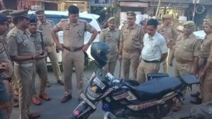 Firozabad News: Firozabad Police का पैदल मार्च, अफवाहों पर ध्यान ना देने की अपील