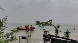 Prayagraj People Drown In Ganga.