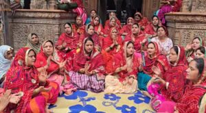 Vrindavan News: प्रदर्शनकारी बोले-कुंज गलियों को उजाड़ने का सपना छोड़ दे सरकार, मरते दम तक करेंगे विरोध