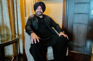 Navjot Sidhu Met Priyanka Gandhi.