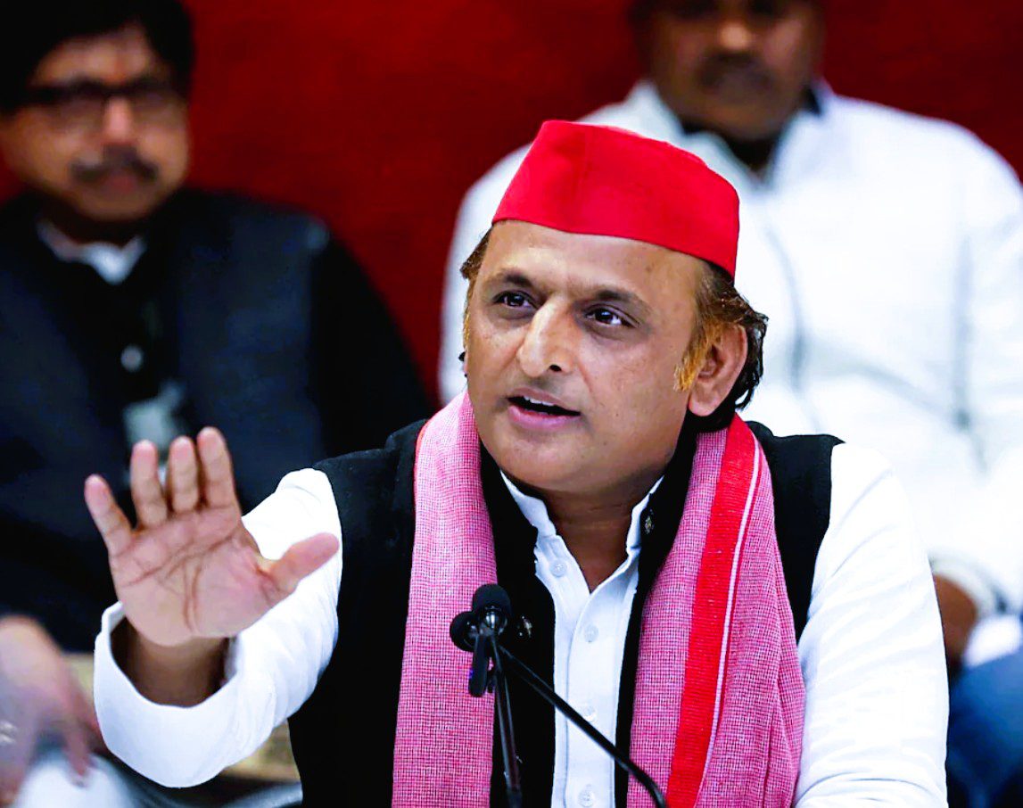 Akhilesh Yadav का facebook page block, Samajwadi Party ने बताया साज़िश, जानिए क्या है असली वजह !